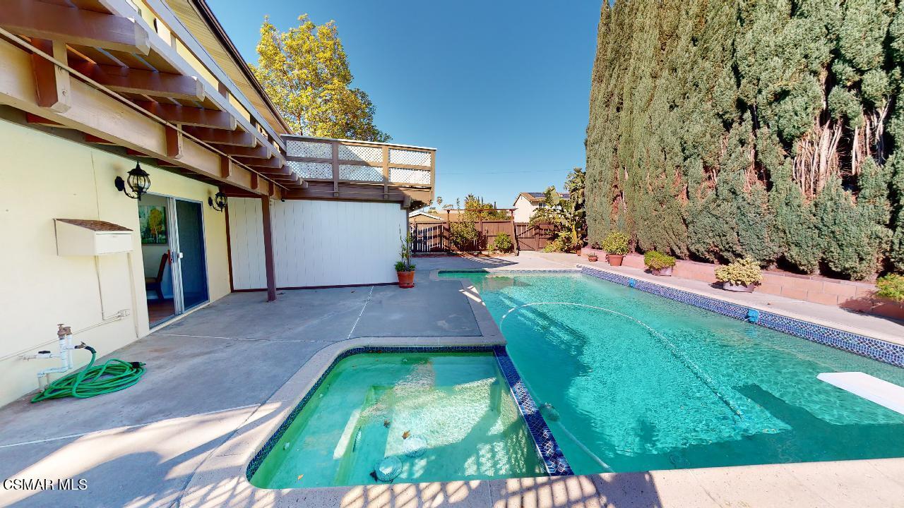 2007 Rhoda Street Simi Valley, CA 93065 - Photo 47 of 52 a backyard of a house with lots of green space
