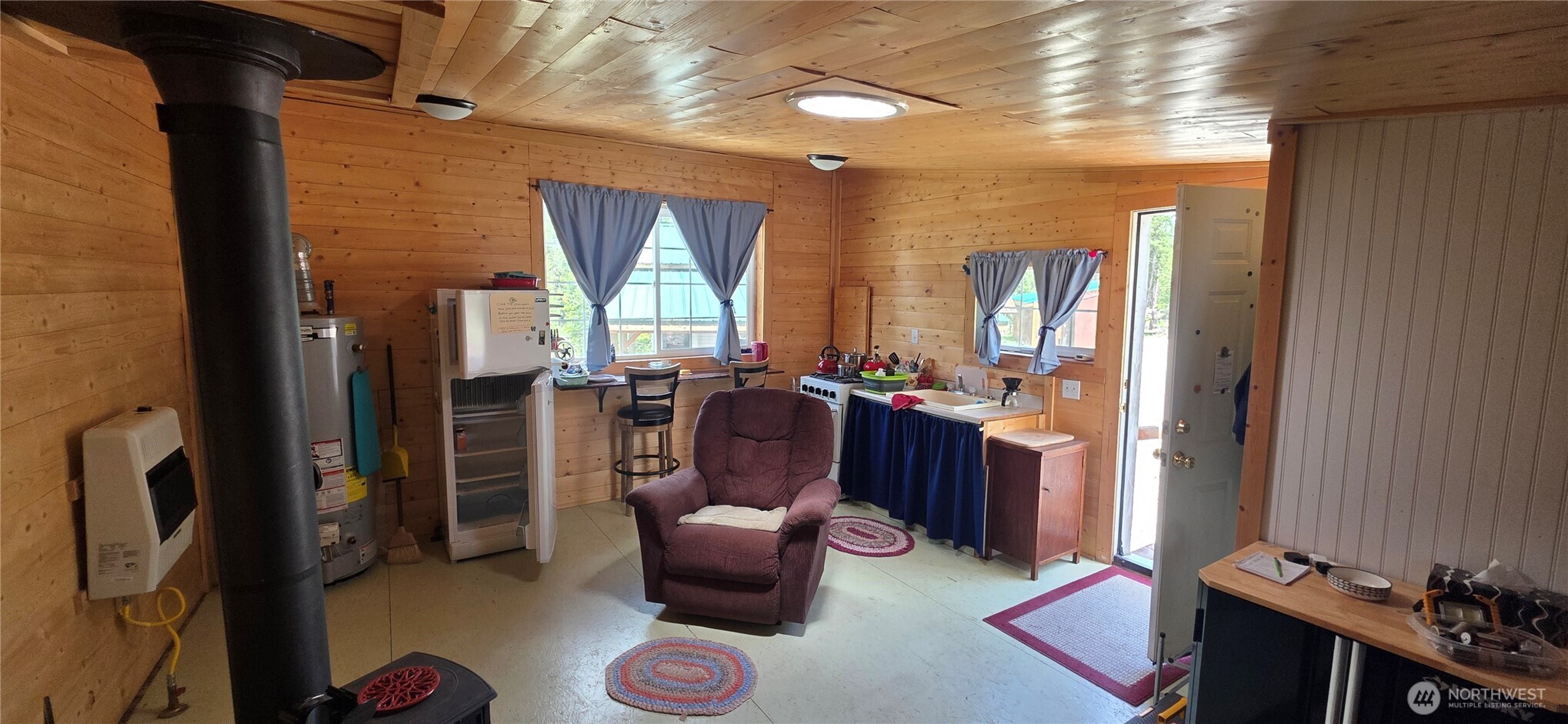 790 Bonaparte Lake Road Tonasket, WA 98855 - Photo 4 of 38