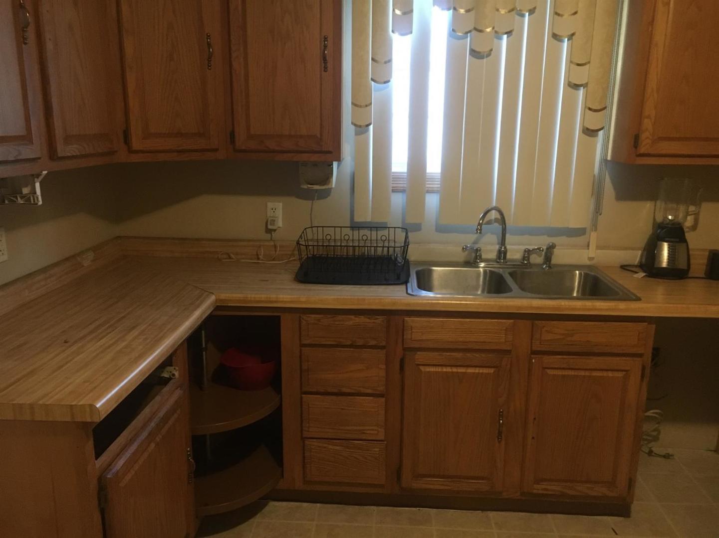 1714 Tennessee Street Michigan City, IN 46360 - Photo 4 of 23