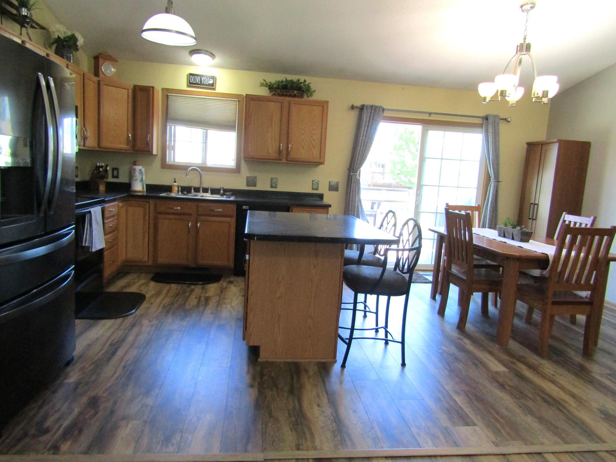 217 London Road Marshall, MN 56258 - Photo 9 of 41