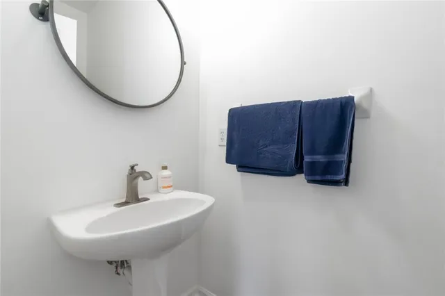 a view of an entryway with floor