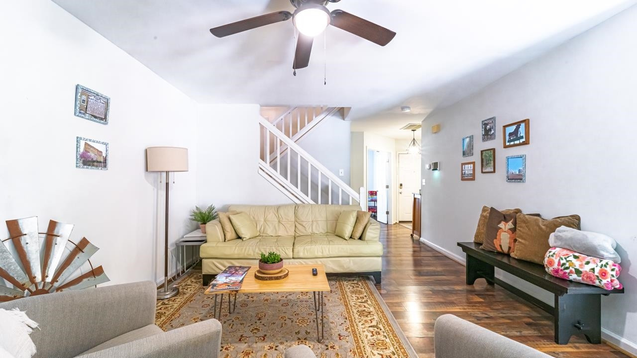 116 Shady Spring Place Durham, NC 27713 - Photo 11 of 30 Family Room