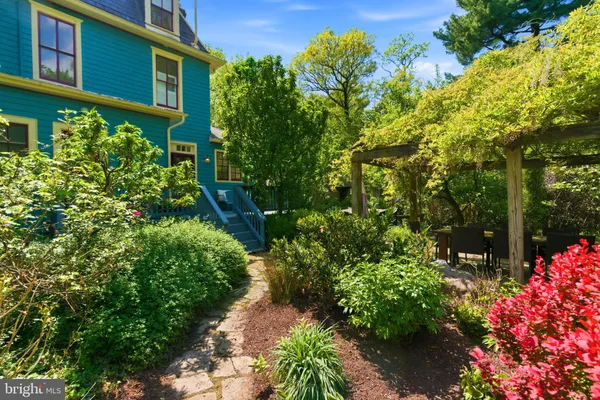 $1,325,000 | 1102 Edgevale Road, Silver Spring, MD 20910