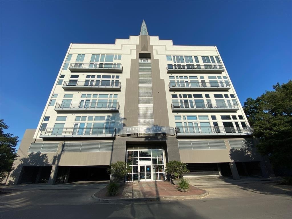 3311 Yupon Street, Unit 605 Houston, TX 77006 - Photo 13 of 16 Tremont Tower Front from Yupon Street
