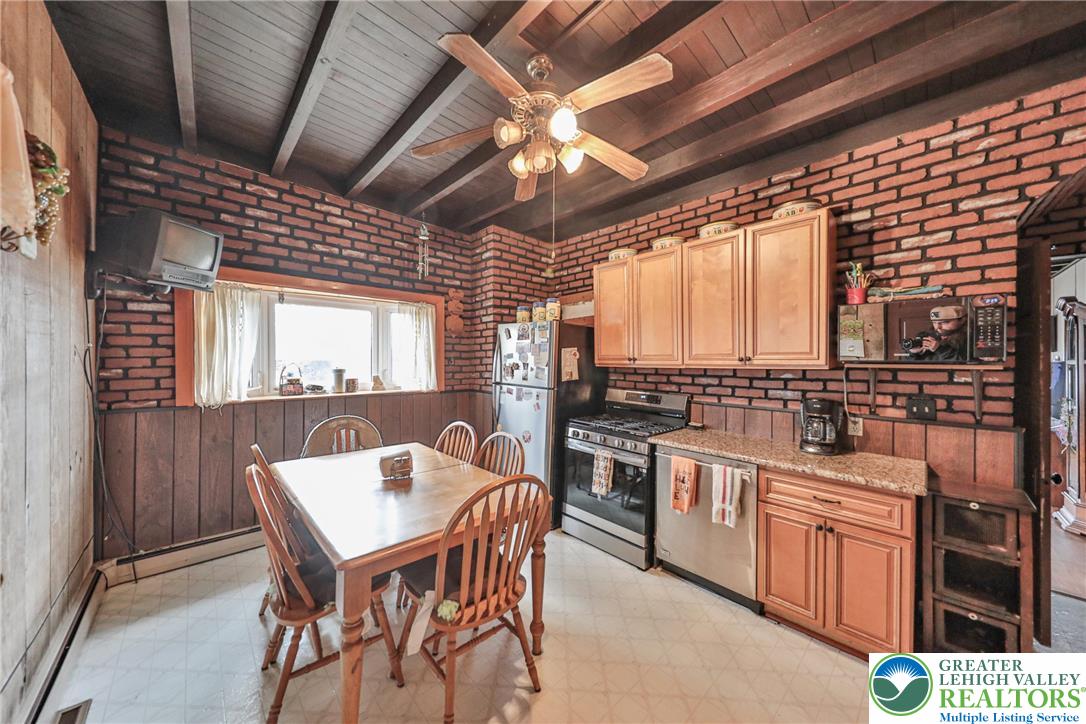 1005 7th Street Whitehall, PA 18052 - Photo 26 of 74