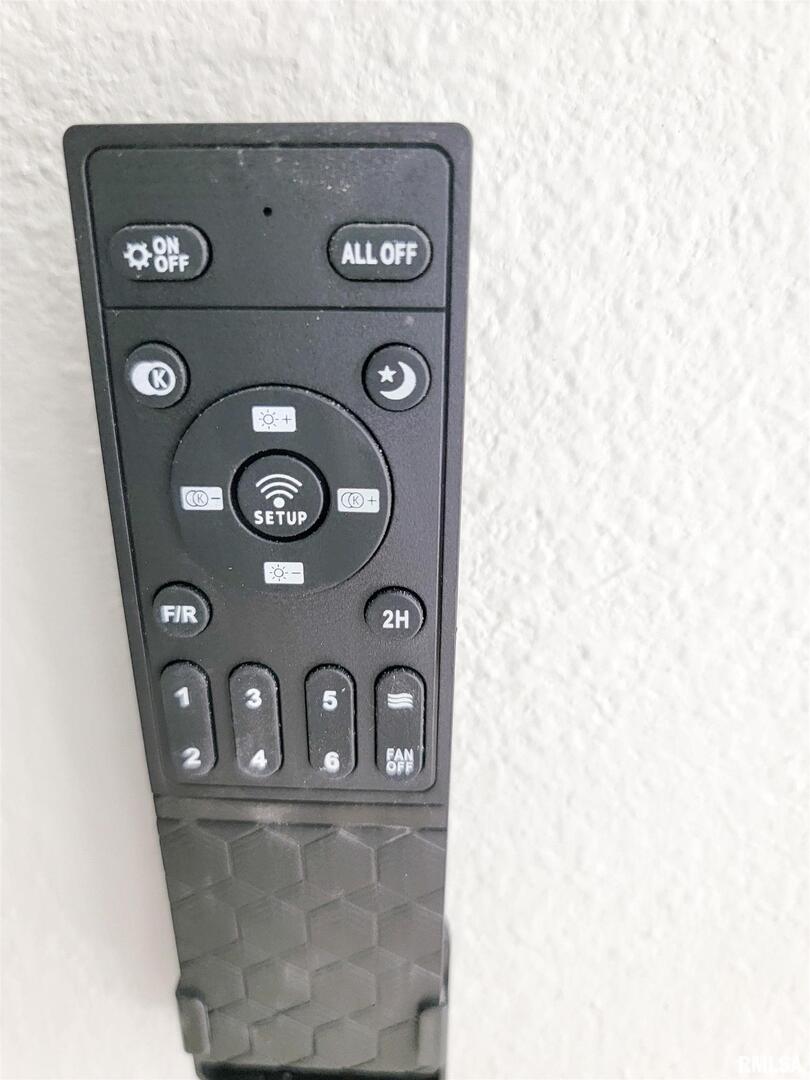 306 Bible Street Flora, IL 62839 - Photo 13 of 88