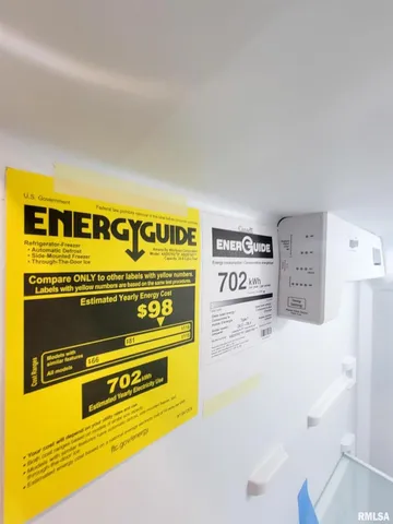 $159,999 | 306 Bible Street, Flora, IL 62839