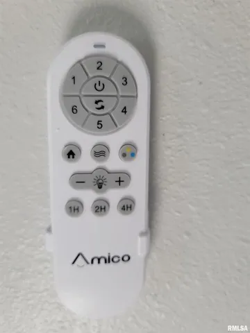 $159,999 | 306 Bible Street, Flora, IL 62839