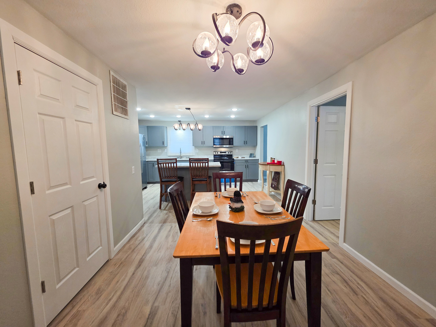 306 Bible Street Flora, IL 62839 - Photo 7 of 88