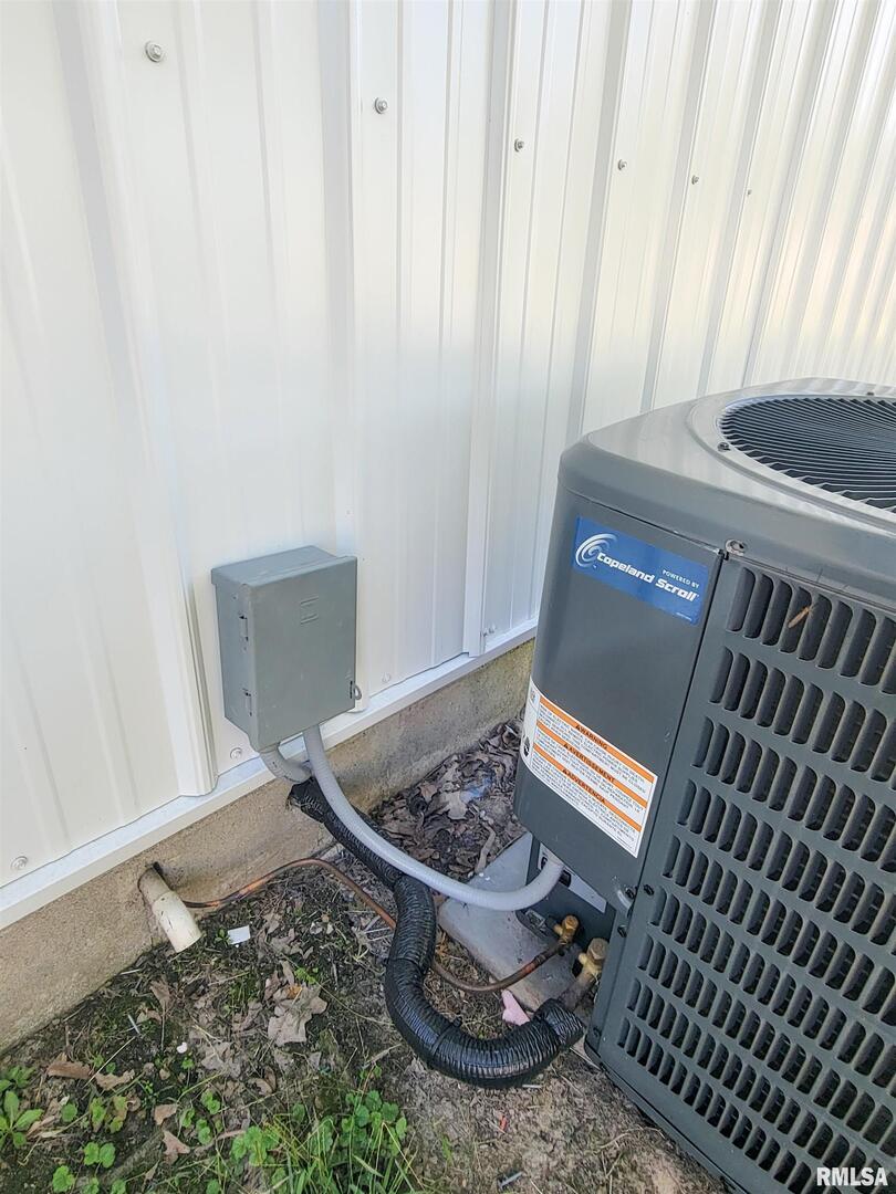 306 Bible Street Flora, IL 62839 - Photo 72 of 88