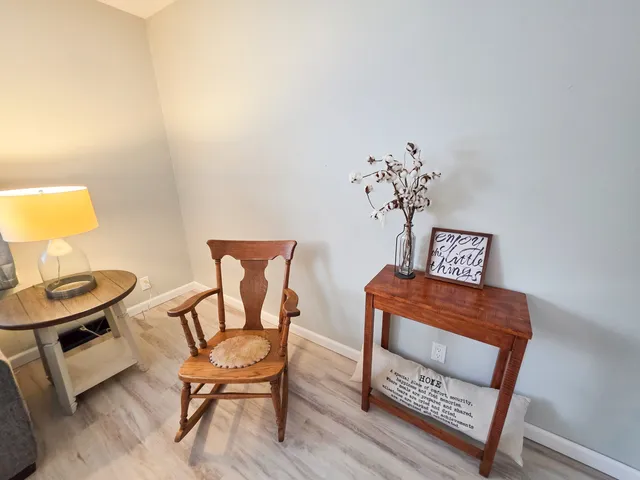 $159,999 | 306 Bible Street, Flora, IL 62839