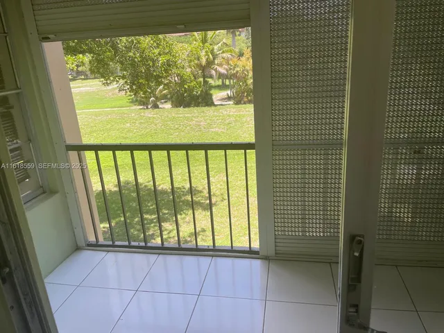 $130,000 | 4168 Inverrary Drive, Unit 302, Lauderhill, FL 33319