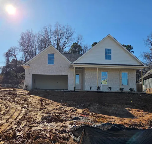 $399,950 | 125 Live Oak Cove, Oakland, TN 38060