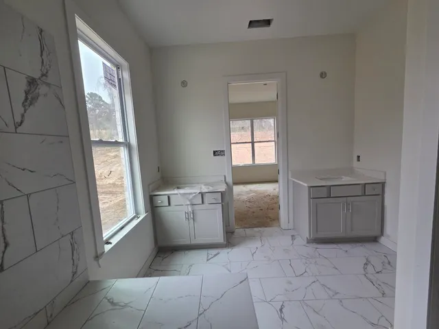 $399,950 | 125 Live Oak Cove, Oakland, TN 38060