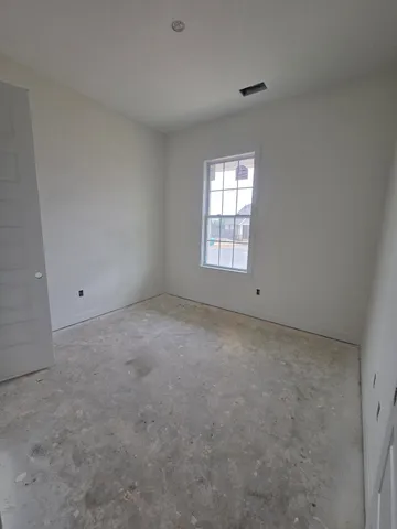 $399,950 | 125 Live Oak Cove, Oakland, TN 38060