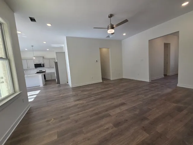 $399,950 | 125 Live Oak Cove, Oakland, TN 38060