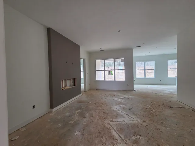 $399,950 | 125 Live Oak Cove, Oakland, TN 38060