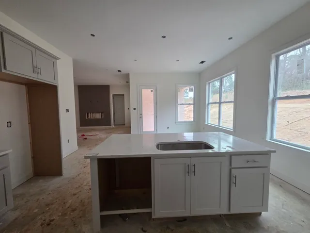 $399,950 | 125 Live Oak Cove, Oakland, TN 38060