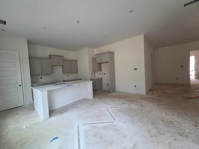 $399,950 | 125 Live Oak Cove, Oakland, TN 38060