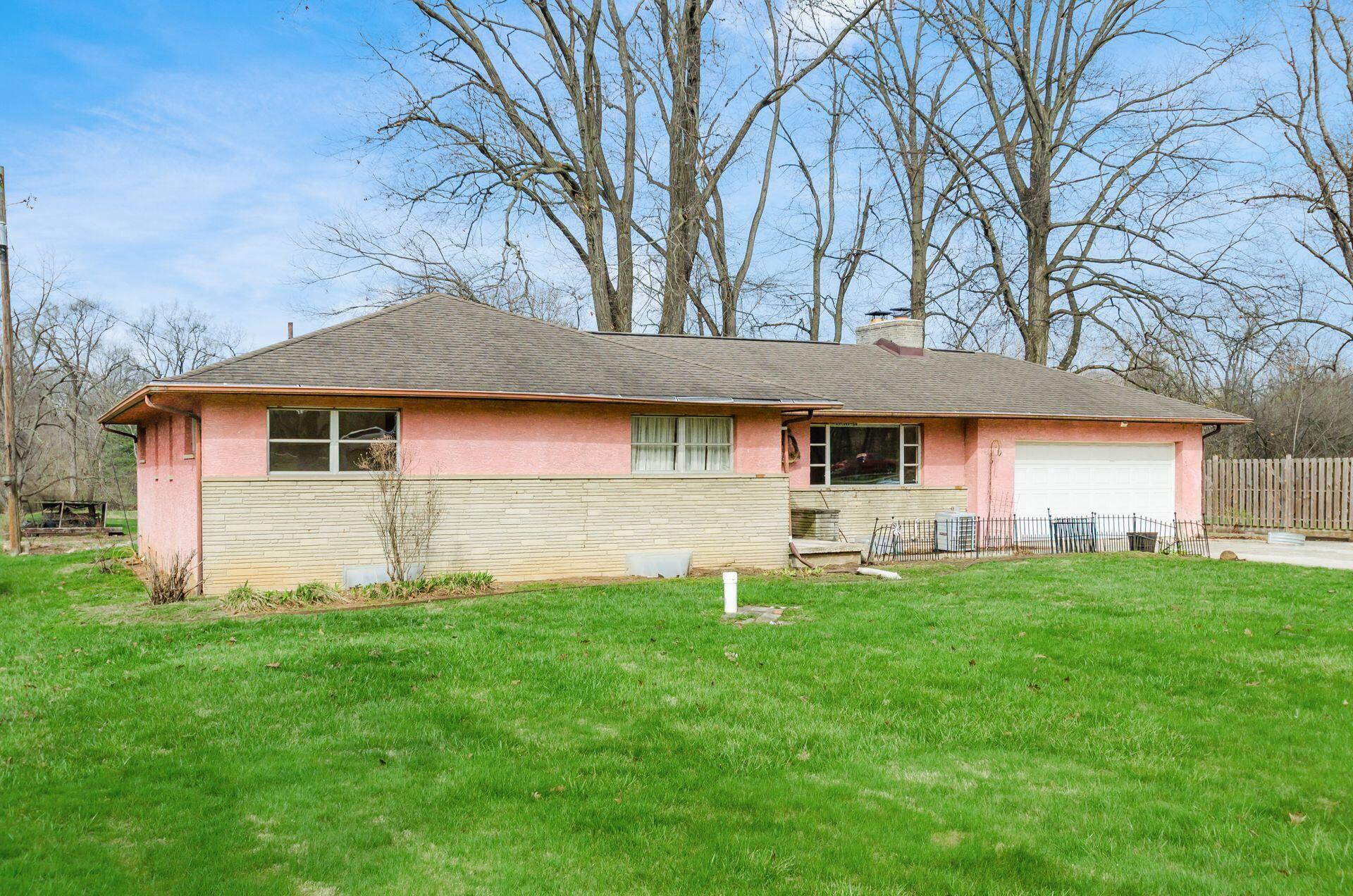 4207 Sunbury Road Columbus, OH 43219 - Photo 3 of 54 Gallery Image 3