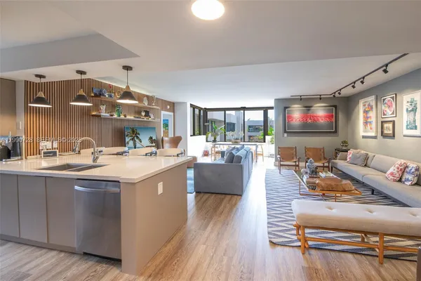 $1,630,000 | 141 Crandon Boulevard, Unit 431, Key Biscayne, FL 33149
