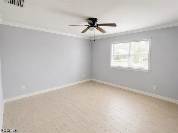 $2,050 | 2079 East Tobago Circle, Fort Myers, FL 33905