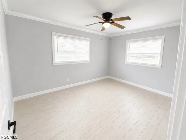$2,050 | 2079 East Tobago Circle, Fort Myers, FL 33905