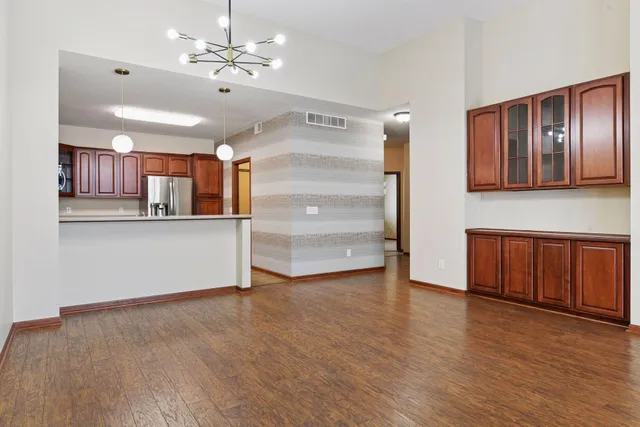 $359,900 | 18893 97th Place North, Maple Grove, MN 55311