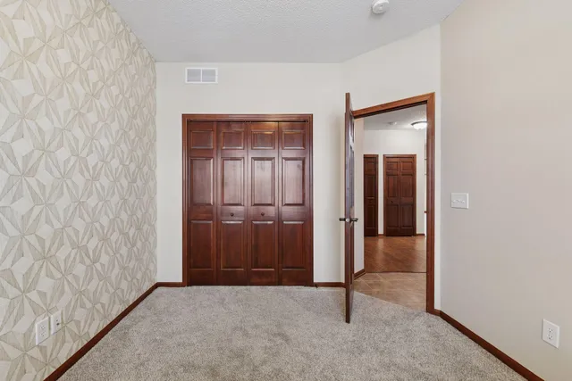 $359,900 | 18893 97th Place North, Maple Grove, MN 55311