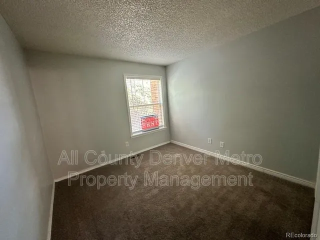 a view of empty room with window