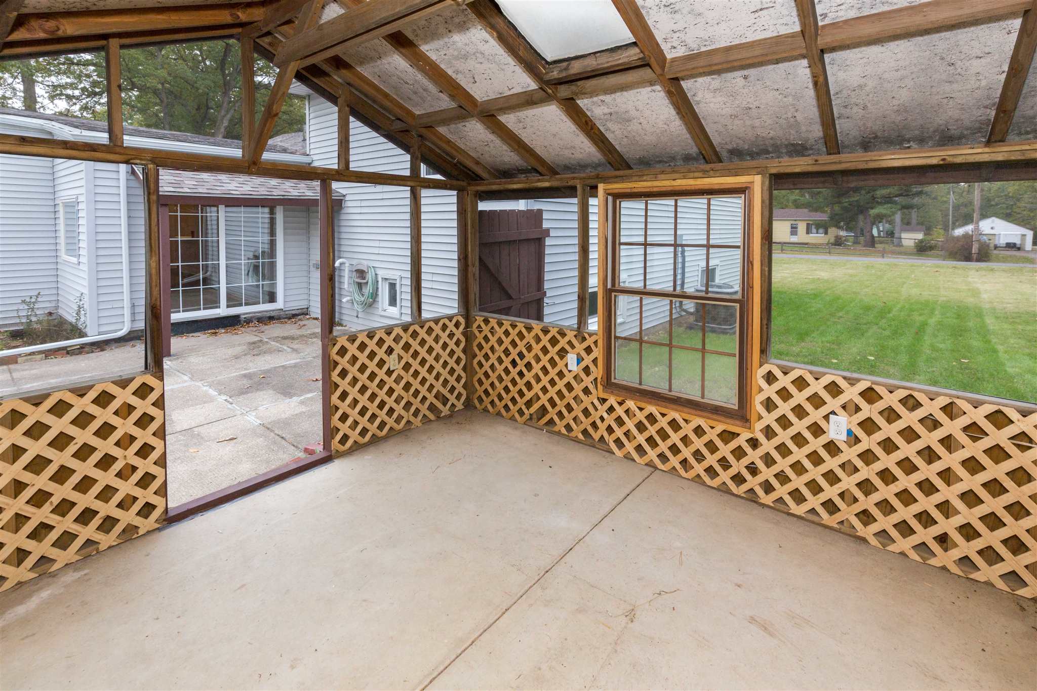 55234 Butternut Road South Bend, IN 46628 - Photo 31 of 33