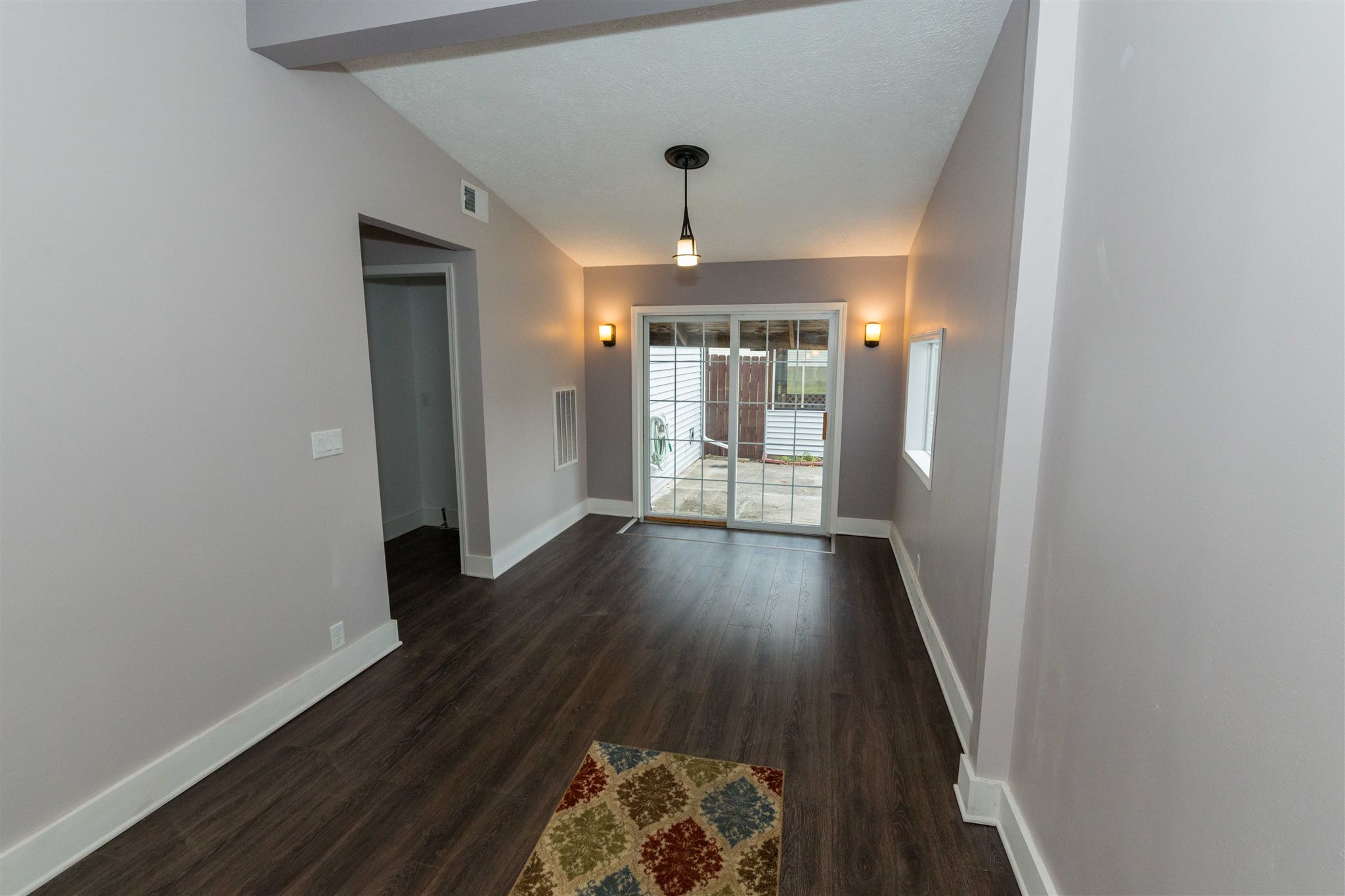 55234 Butternut Road South Bend, IN 46628 - Photo 5 of 33