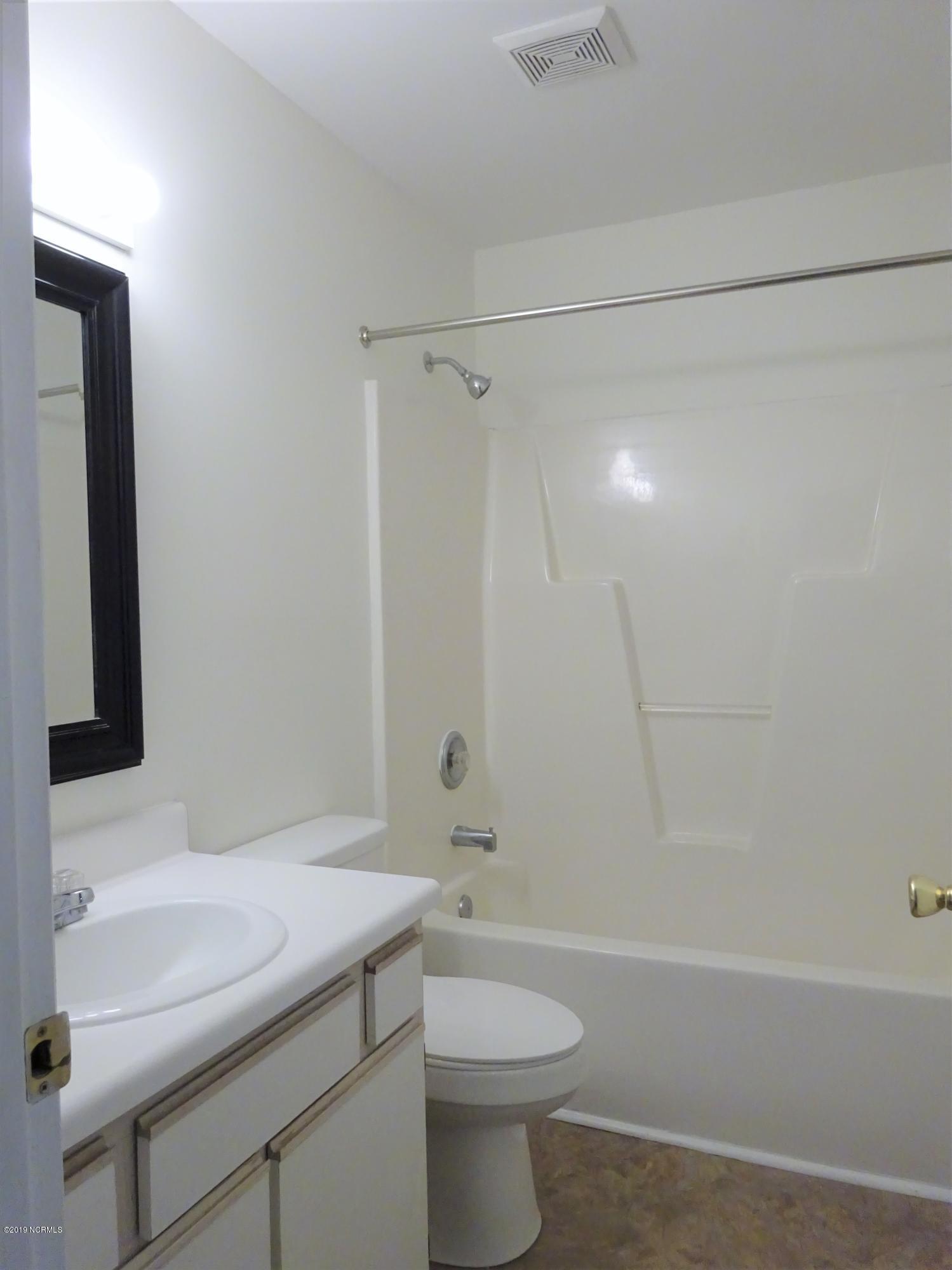 212 Faison Lane Hubert, NC 28539 - Photo 16 of 21 DSC08986