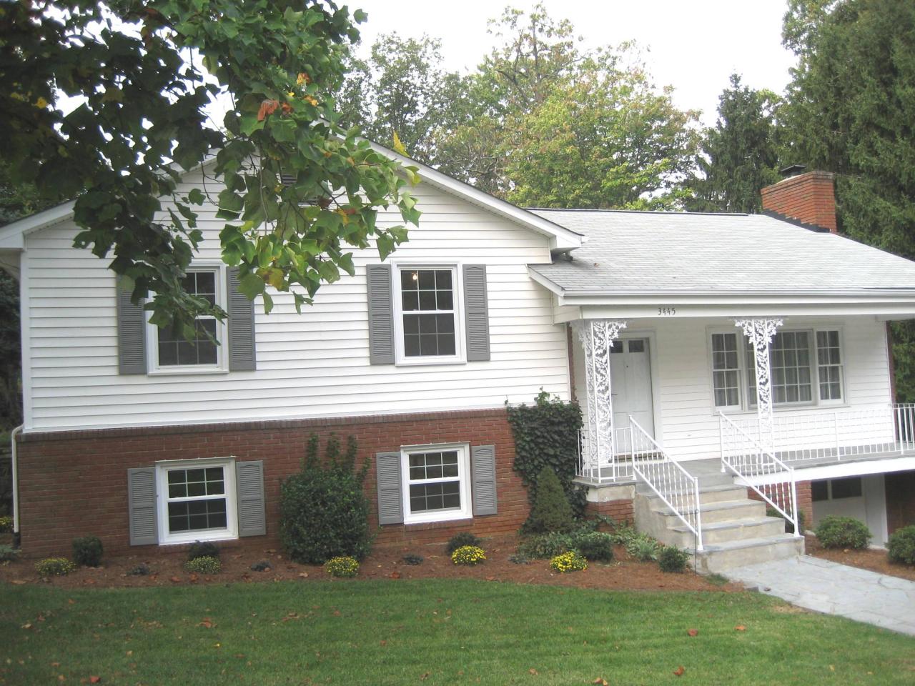 3445 Wedgewood Road Southwest Roanoke, VA 24018 - Photo 1 of 1 Main
