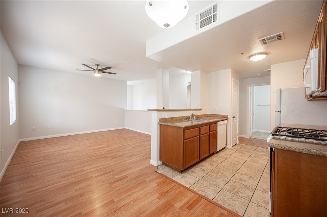 7701 West Robindale Road, Unit 229 Las Vegas, NV 89113 - Photo 10 of 41 Gallery Image 10