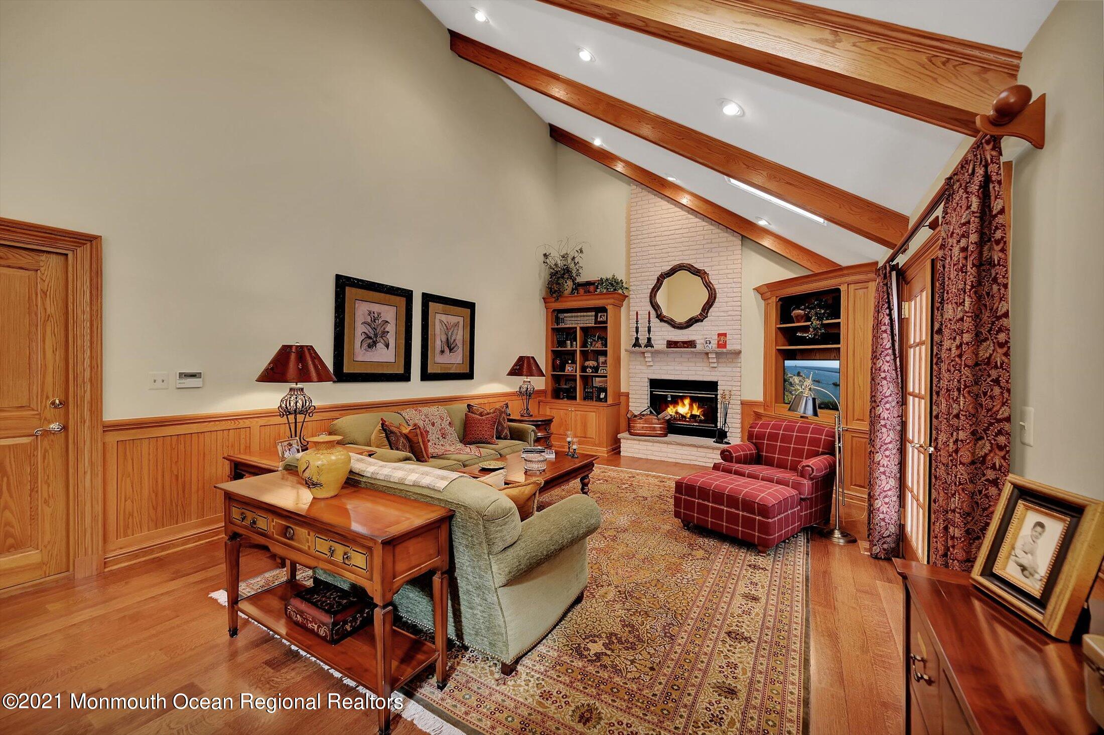 11 Ridge Hill Way Holmdel, NJ 07733 - Photo 15 of 46 16-Family Room