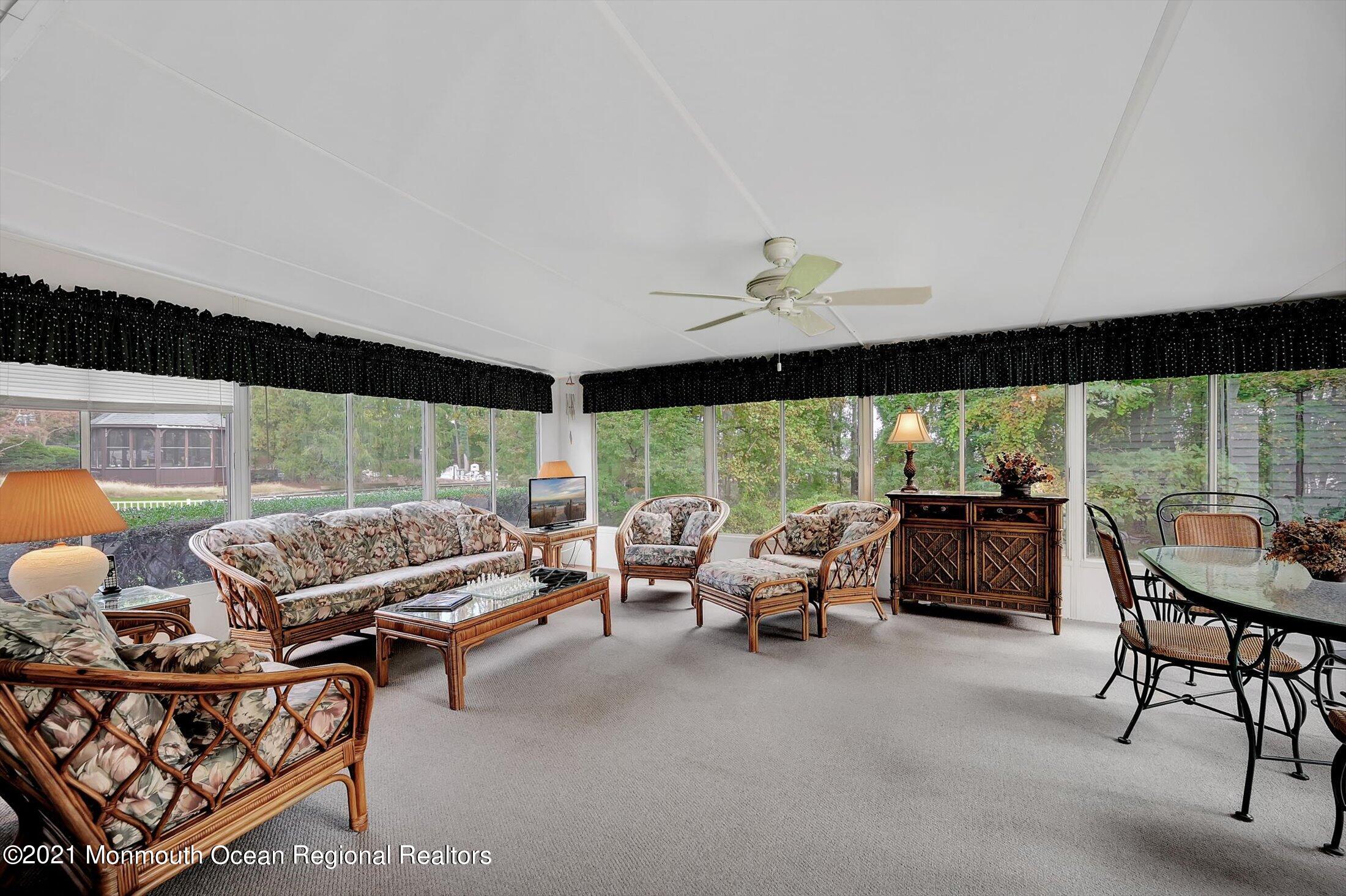 11 Ridge Hill Way Holmdel, NJ 07733 - Photo 18 of 46 19-Sun Room