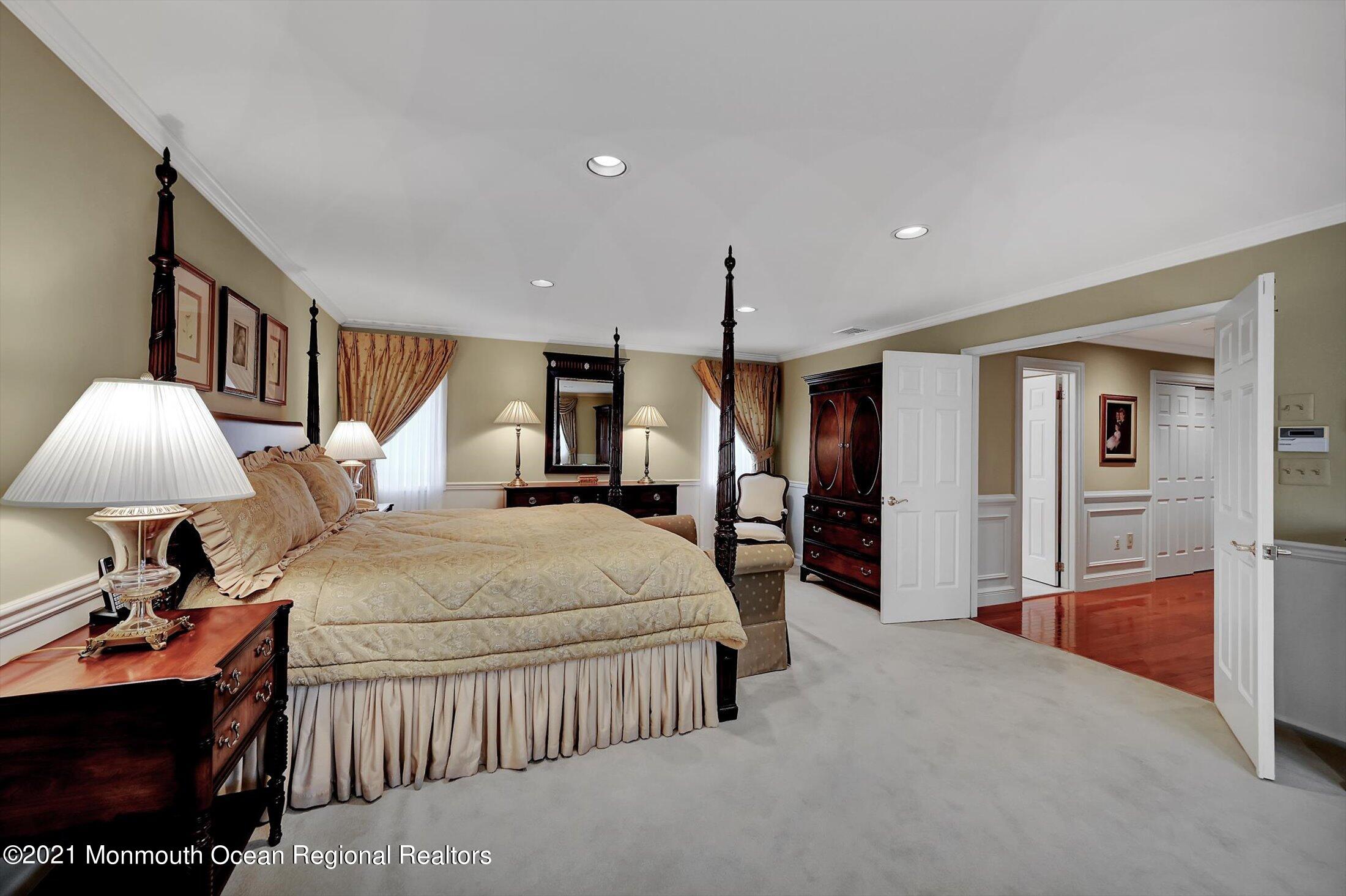 11 Ridge Hill Way Holmdel, NJ 07733 - Photo 22 of 46 23-Master Bedroom