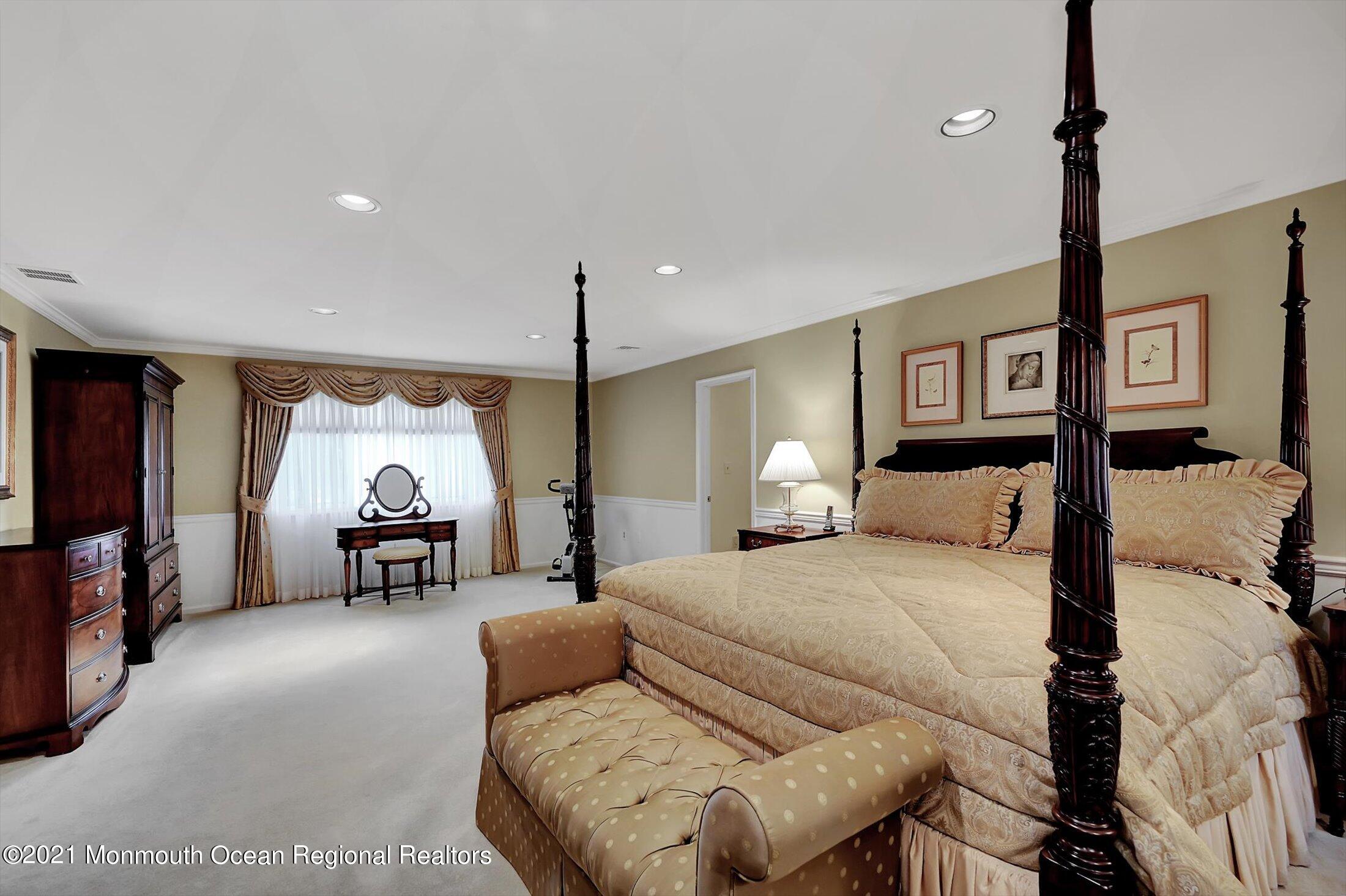 11 Ridge Hill Way Holmdel, NJ 07733 - Photo 23 of 46 24-Master Bedroom