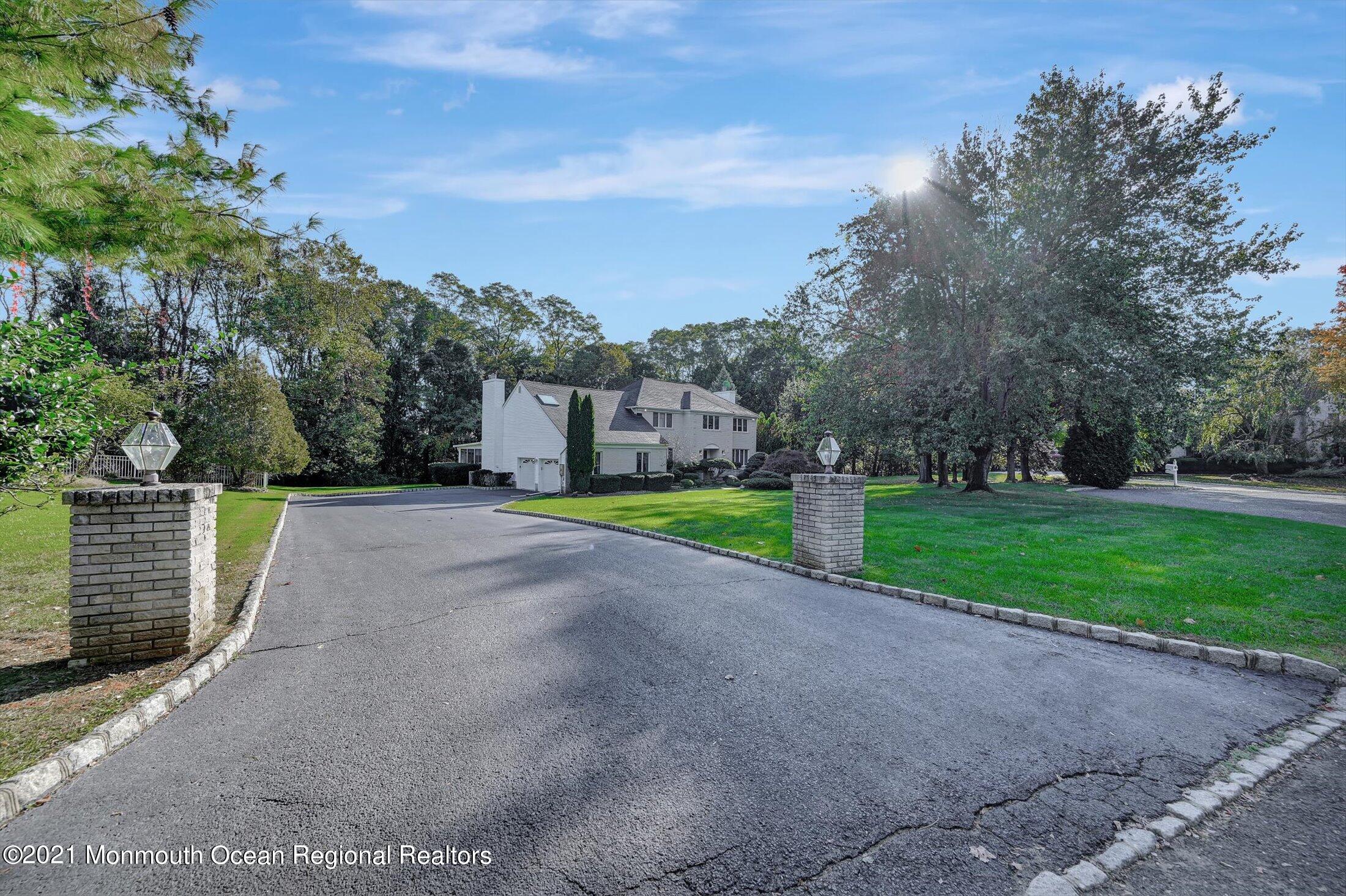 11 Ridge Hill Way Holmdel, NJ 07733 - Photo 45 of 46 46-Driveway Entrance