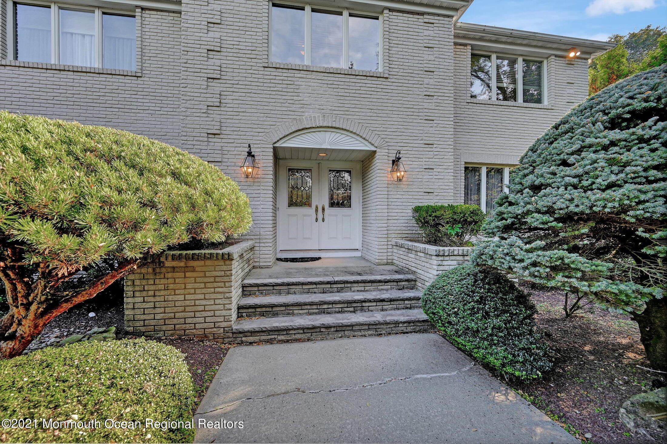 11 Ridge Hill Way Holmdel, NJ 07733 - Photo 46 of 46 47-Front Entrance