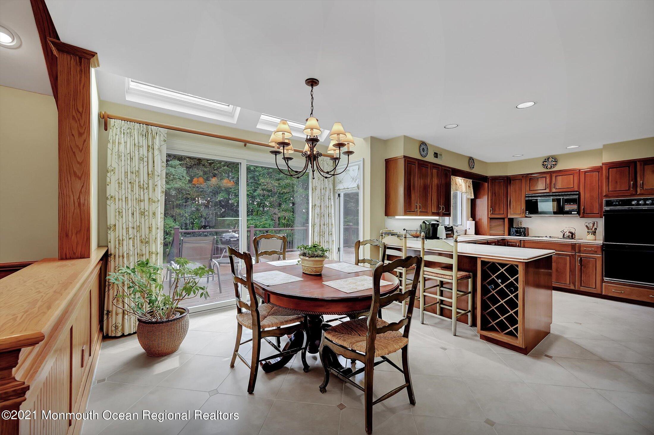 11 Ridge Hill Way Holmdel, NJ 07733 - Photo 9 of 46 10-Dinette