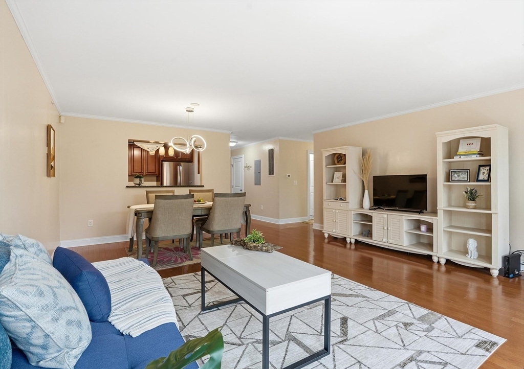 11 Cheriton Road, Unit 306 Boston, MA 02132 - Photo 9 of 21