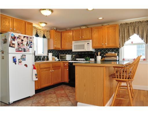 242 Veranda Street Portland, ME 04103 - Photo 7 of 20 Kitchen.