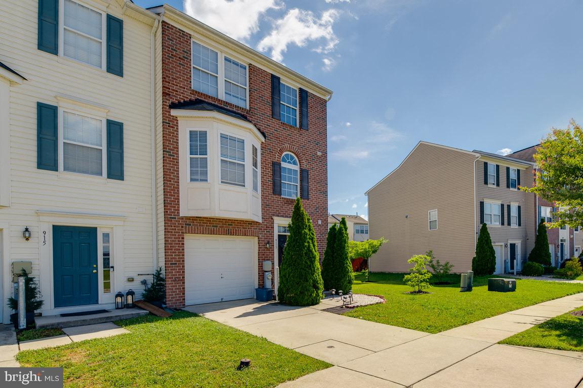 913 Tipton Road Middle River, MD 21220 - Photo 2 of 37