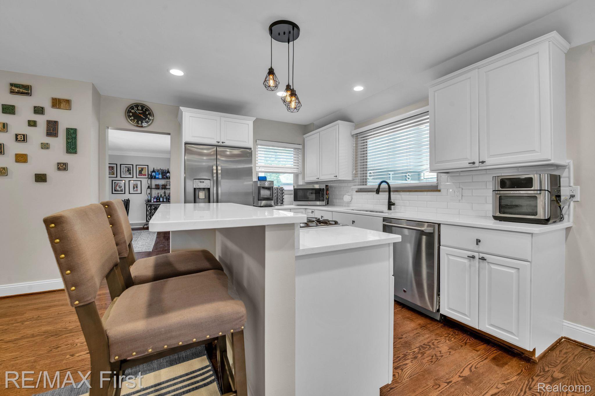 938 Bedford Road Grosse Pointe, MI 48230 - Photo 12 of 54 Gallery Image 12