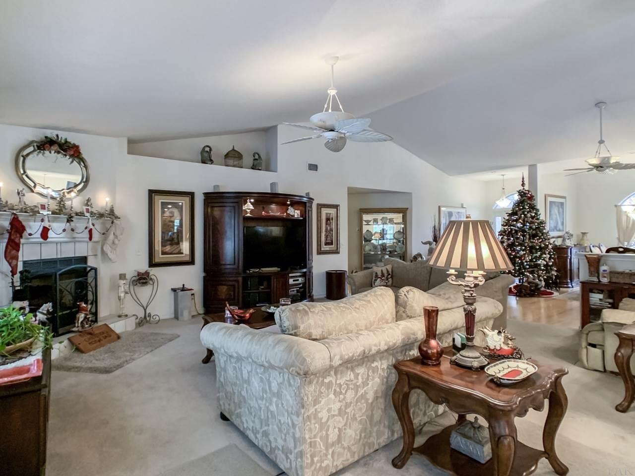 465 Turnberry Road Cantonment, FL 32533 - Photo 4 of 38 Gallery Image 4