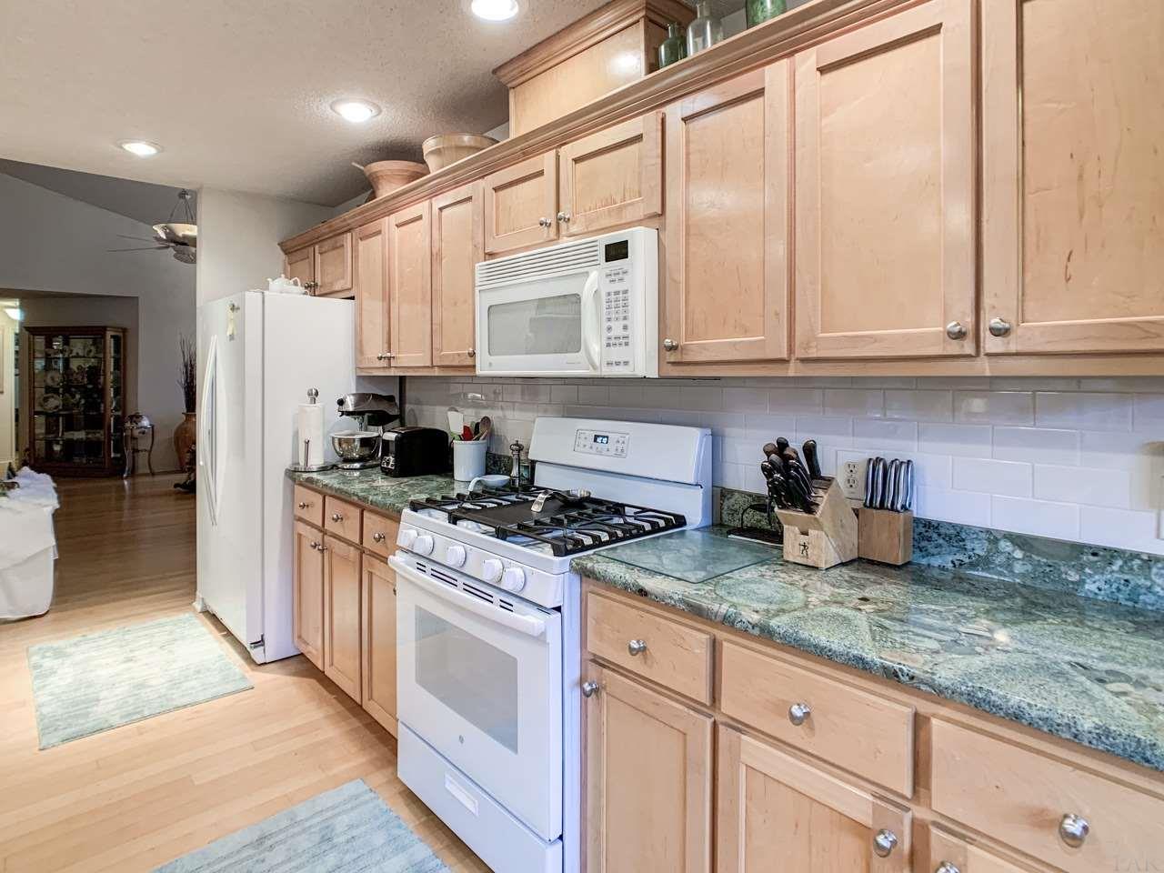 465 Turnberry Road Cantonment, FL 32533 - Photo 8 of 38 Gallery Image 8