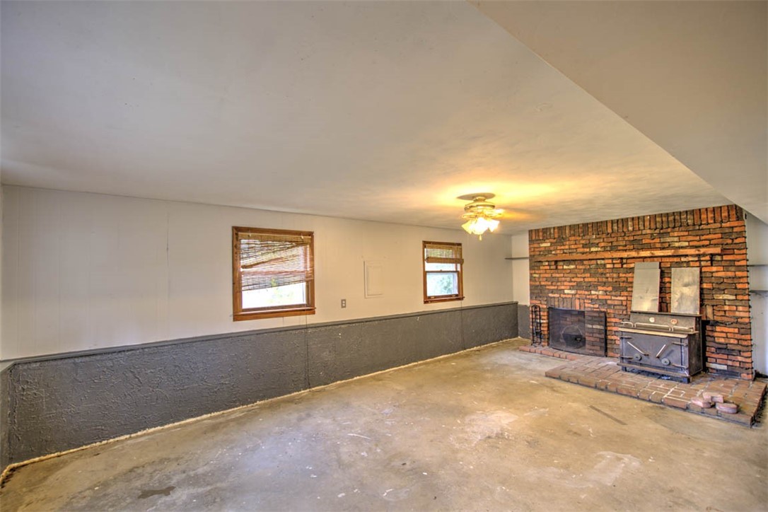 4353 Forest Parkway Decatur, IL 62521 - Photo 17 of 31