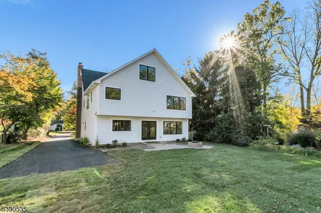 $1,399,000 | 117 West Oak Street, Bernards, NJ 07920